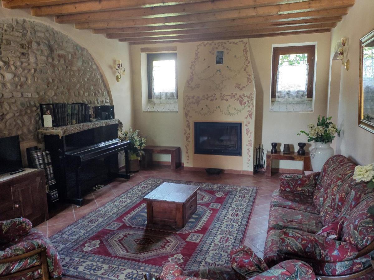 B&B Santa Cristina 몬티키아리 외부 사진