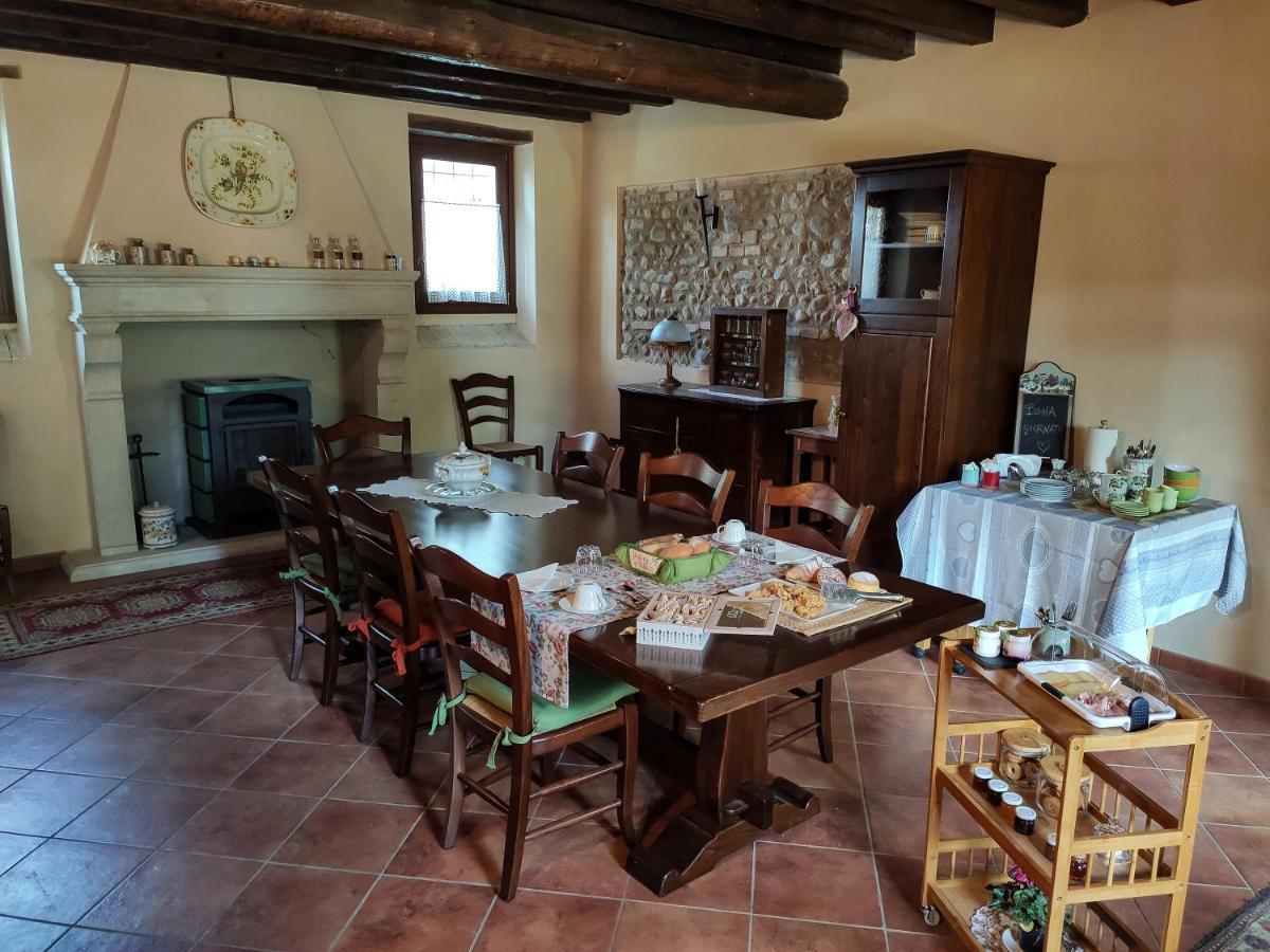 B&B Santa Cristina 몬티키아리 외부 사진